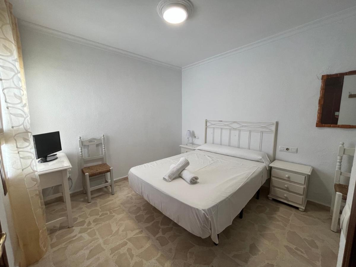 Hostel Conil コニル・デ・ラ・フロンテラ エクステリア 写真