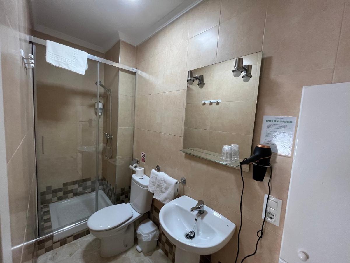 Hostel Conil コニル・デ・ラ・フロンテラ エクステリア 写真